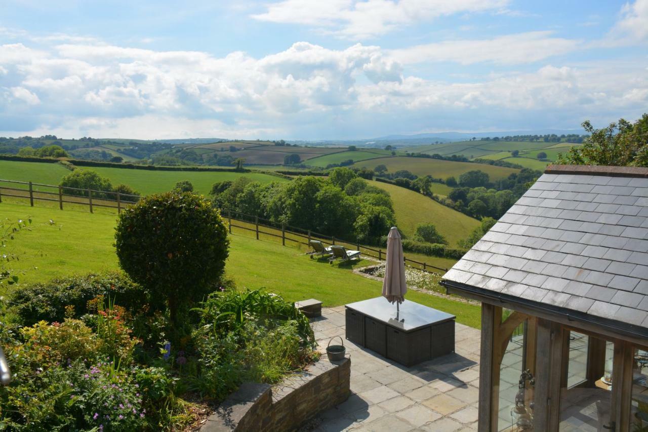 Kerswell Farmhouse トットネス エクステリア 写真